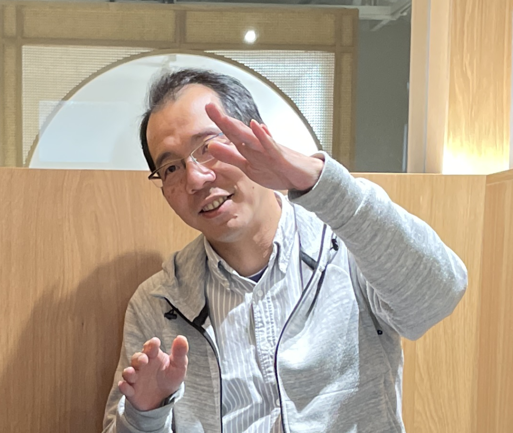 代表取締役　須藤義人　インタビュー写真